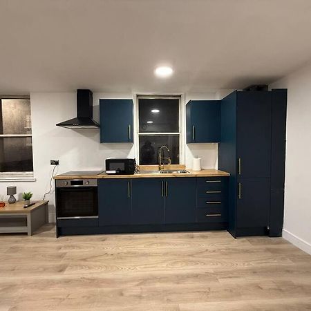 Modern 1 Bedroom - 5 Min Walk From Princess Street Eb1 EDI Exterior photo
