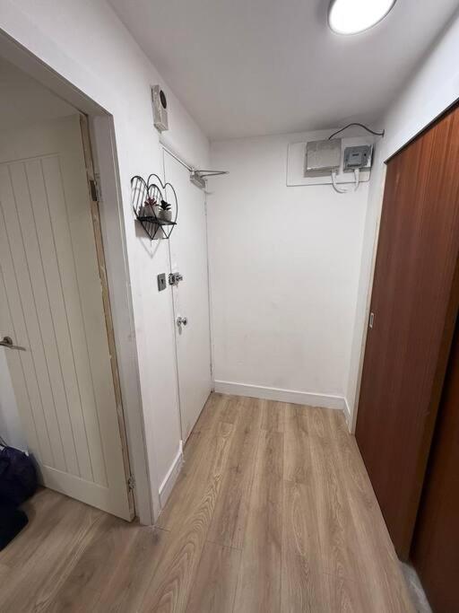 Modern 1 Bedroom - 5 Min Walk From Princess Street Eb1 EDI Exterior photo